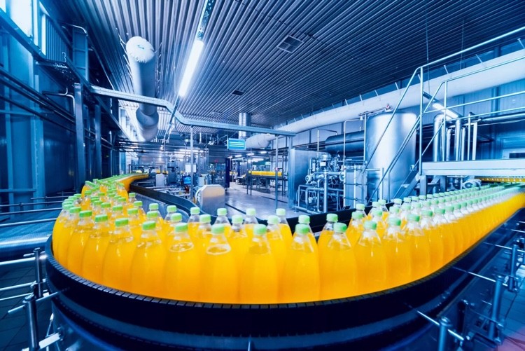 bottle of drinks on a Conveyor in a factory